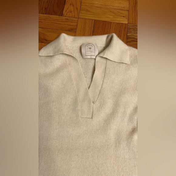 Sunny 100% Cashmere V Neck Cream Sweater Size 1 - Picture 3 of 6